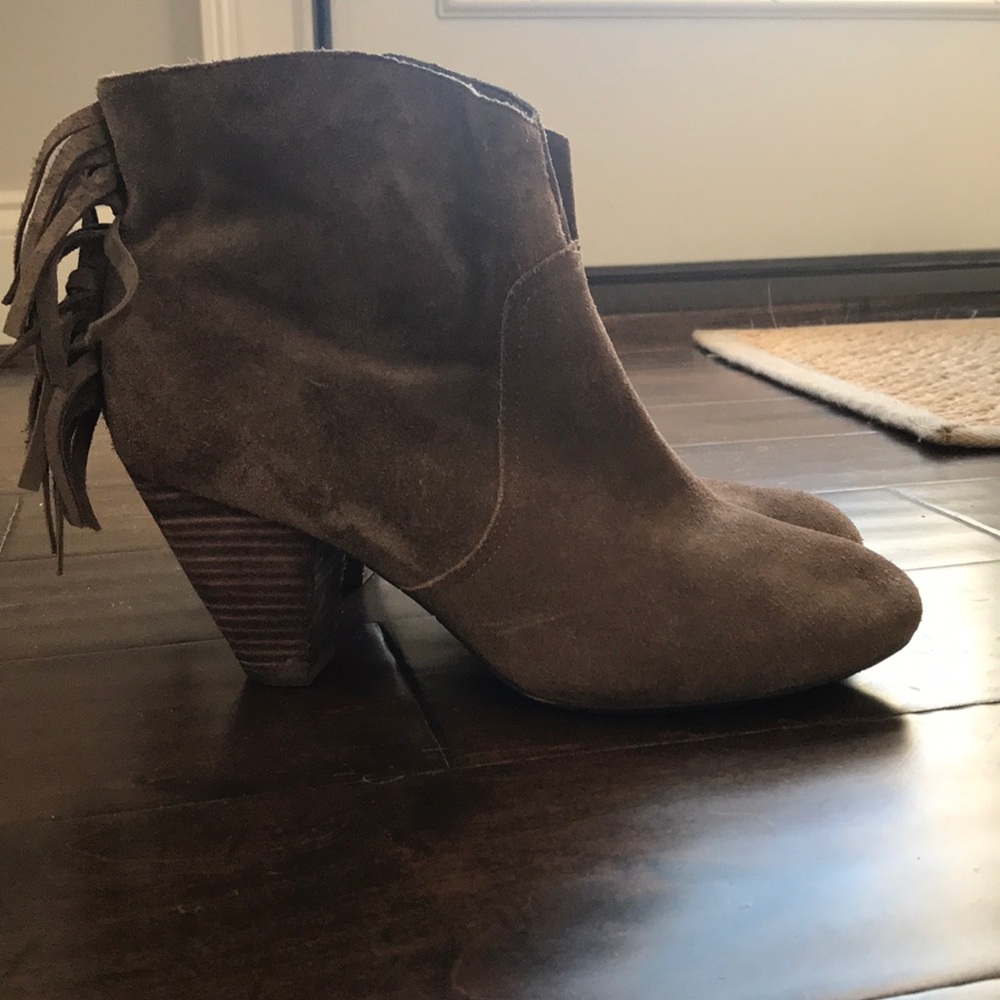 Jessica Simpson fridge booties.